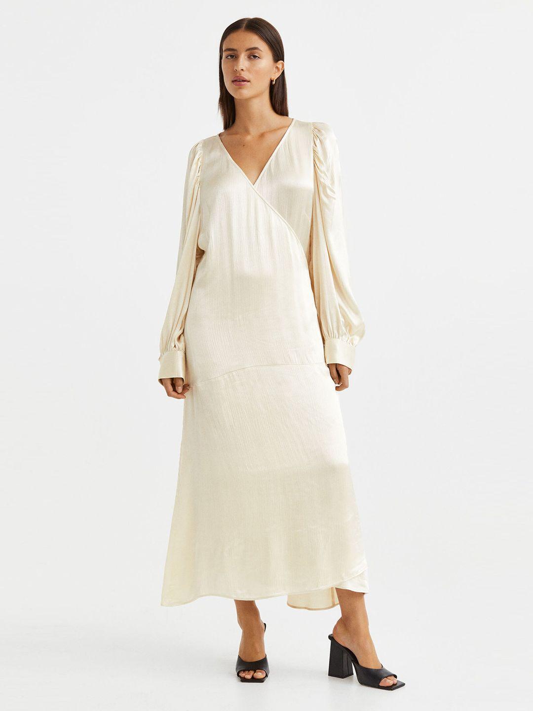 h&m woman voluminous wrap dress