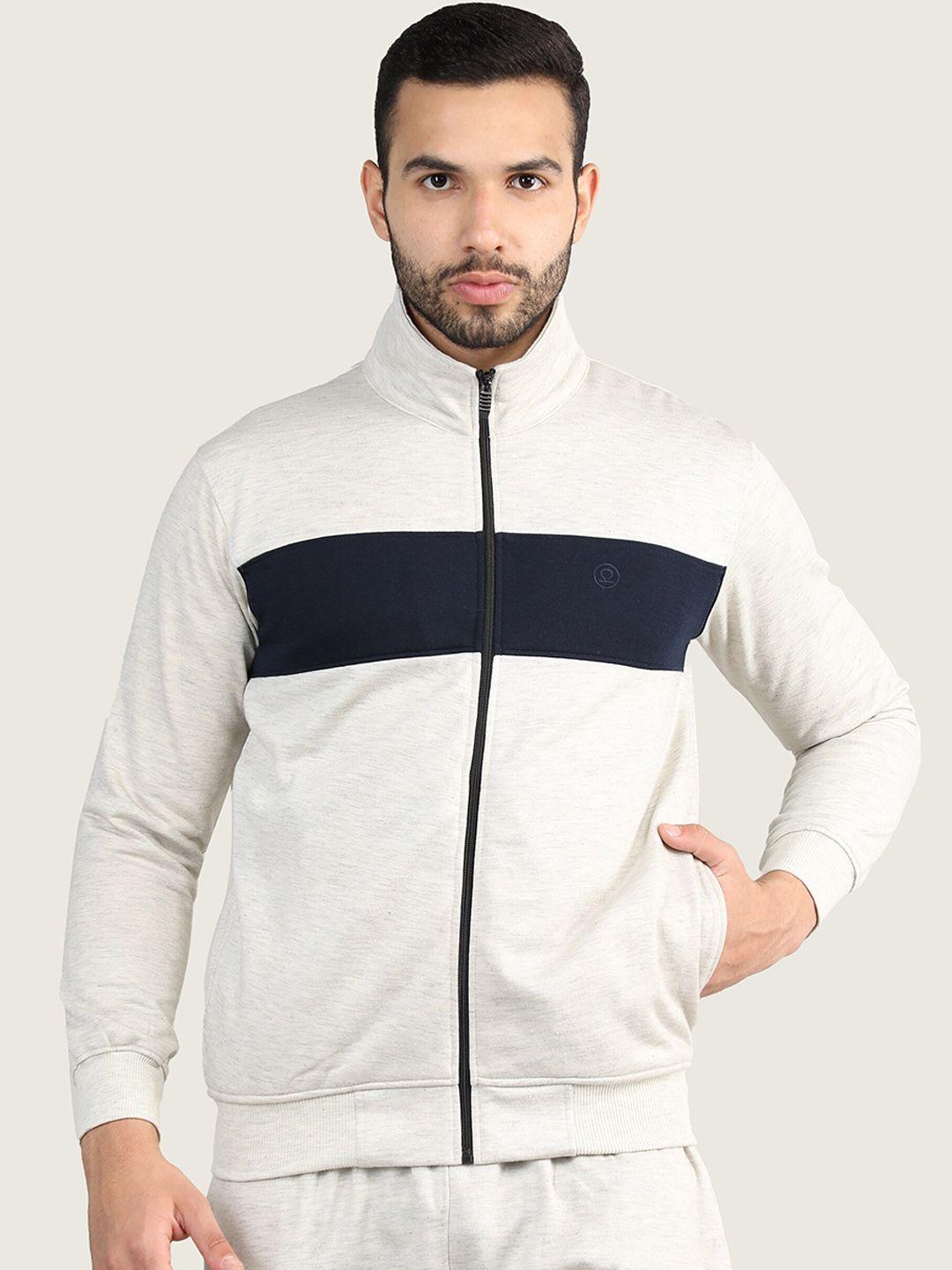 chkokko men cream & navy blue colourblocked sporty jacket