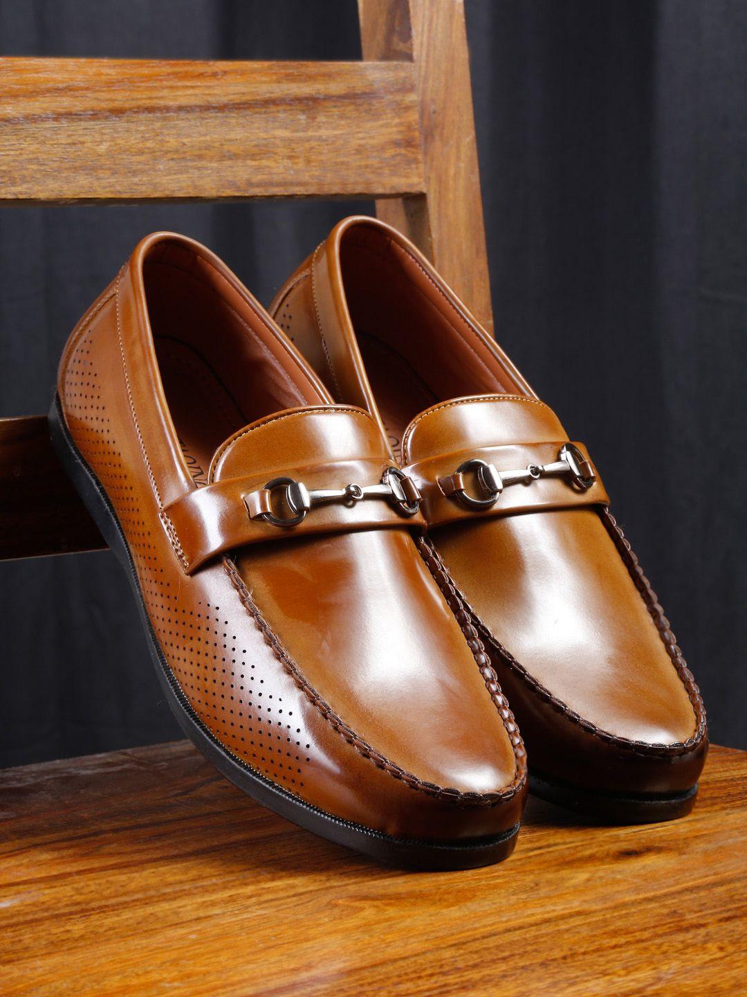 mutaqinoti men textured leather loafers