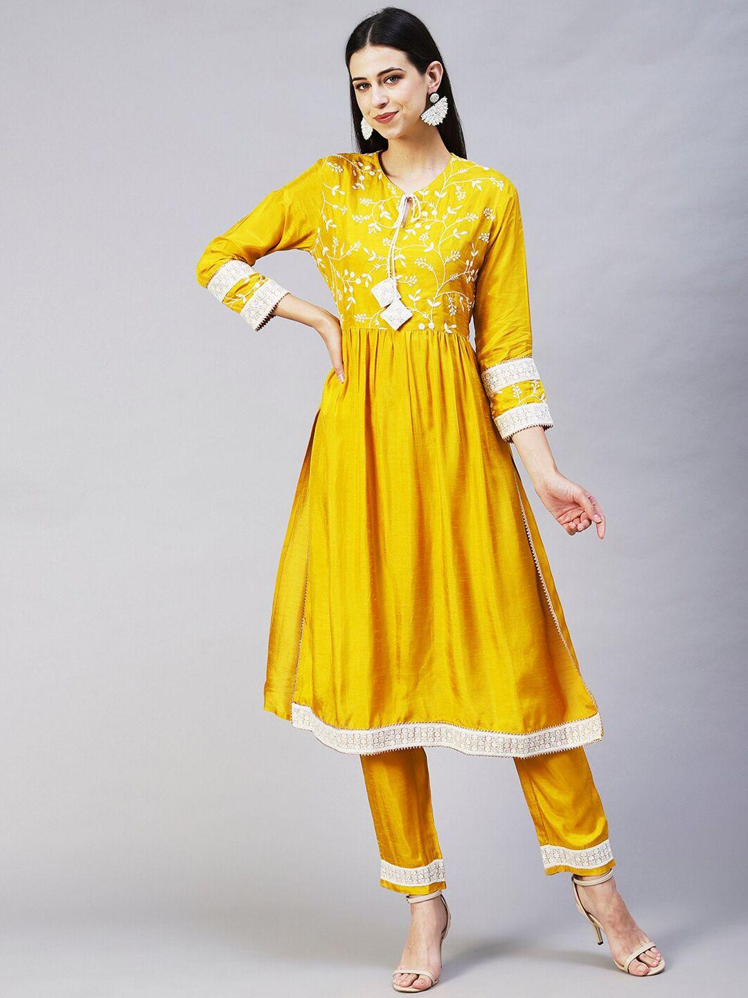 fashor women floral embroidered pleated kurta with trousers