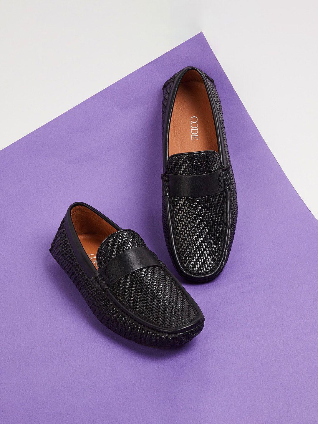 code by lifestyle men textured loafers