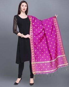 geometric pattern dupatta