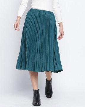 pleated flared skirt