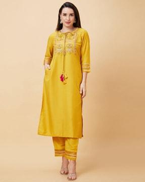 embroidered straight kurta