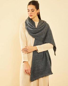 women knitted shawls