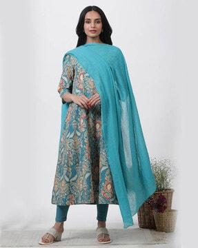 women crinkled dupatta