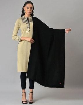 women solid shawl