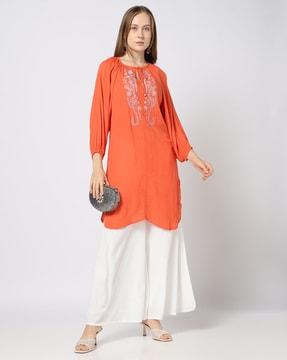 women embroidered tunic