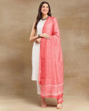 women striped dupatta