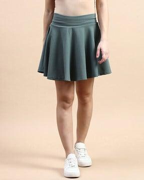 women textured skirt