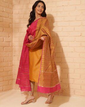 women stripes dupatta