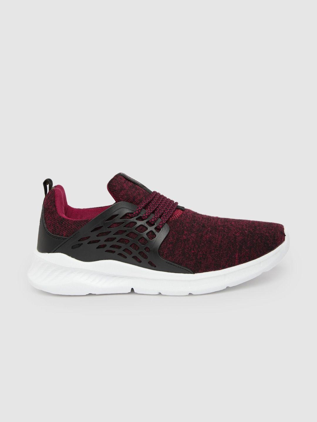 the roadster lifestyle co men maroon running shoes