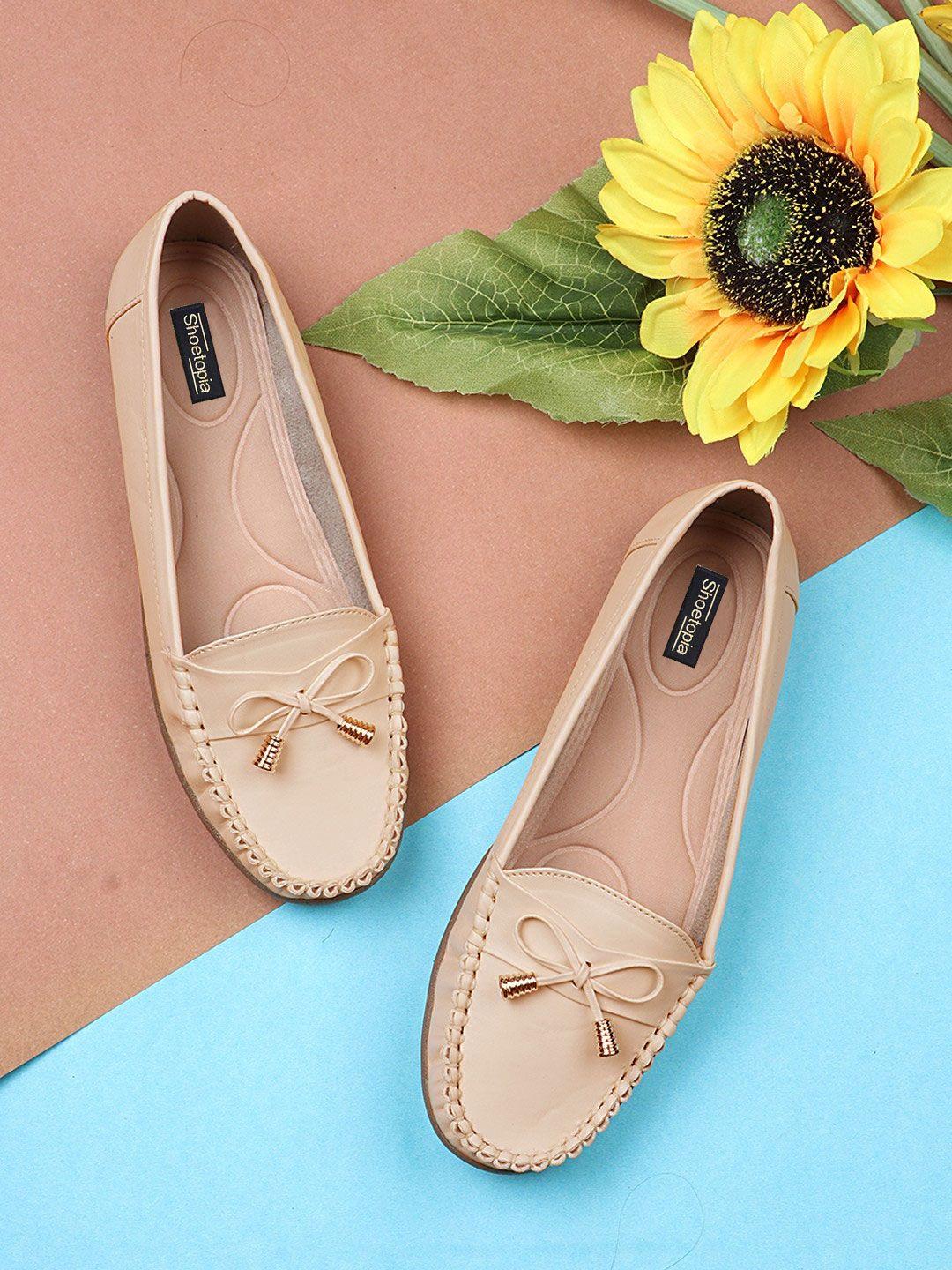 shoetopia women cream-coloured solid ballerinas