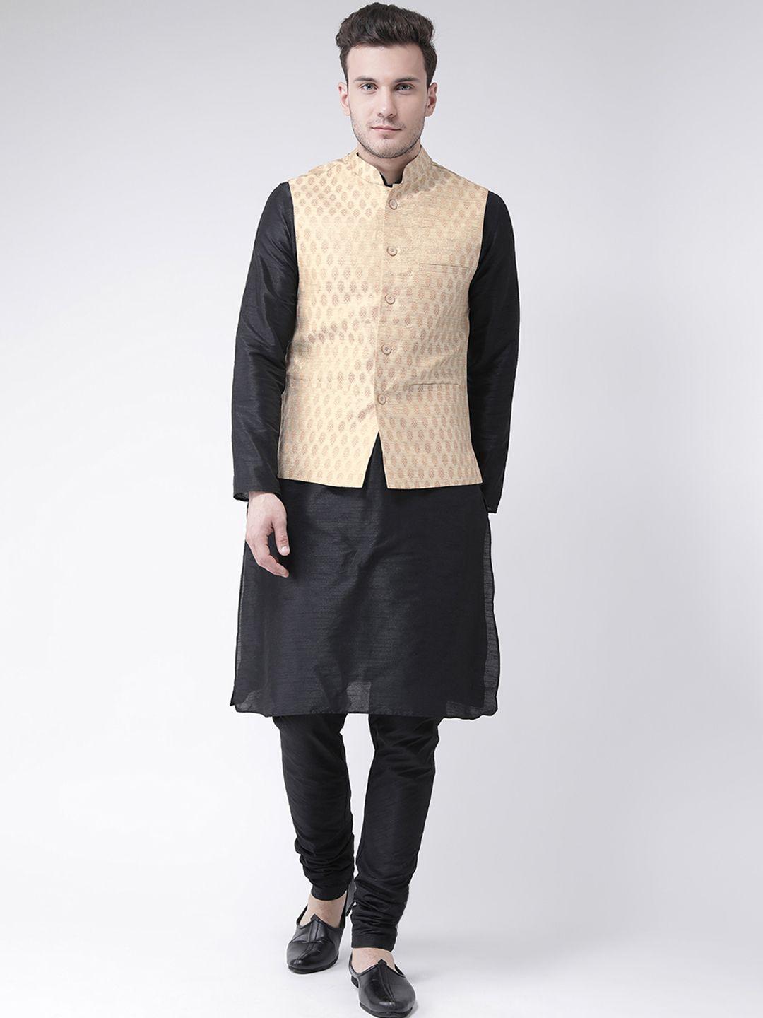 lamaaya men cream-coloured & black solid kurta with pyjamas