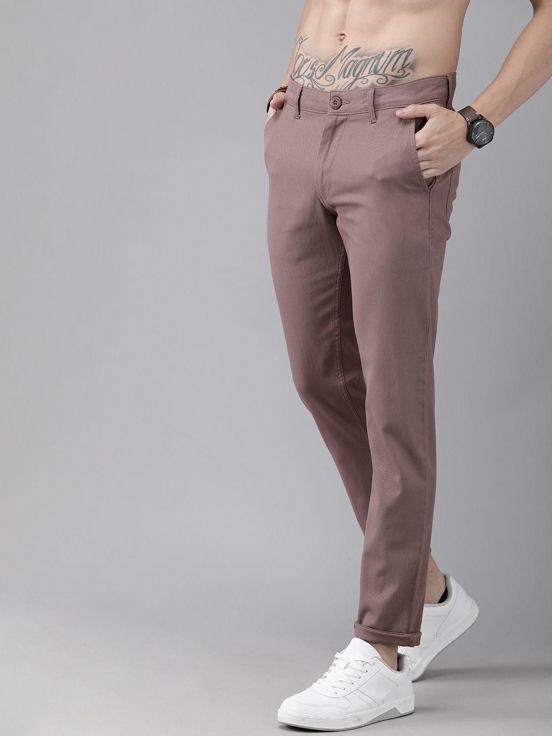 roadster men pink regular fit solid trousers