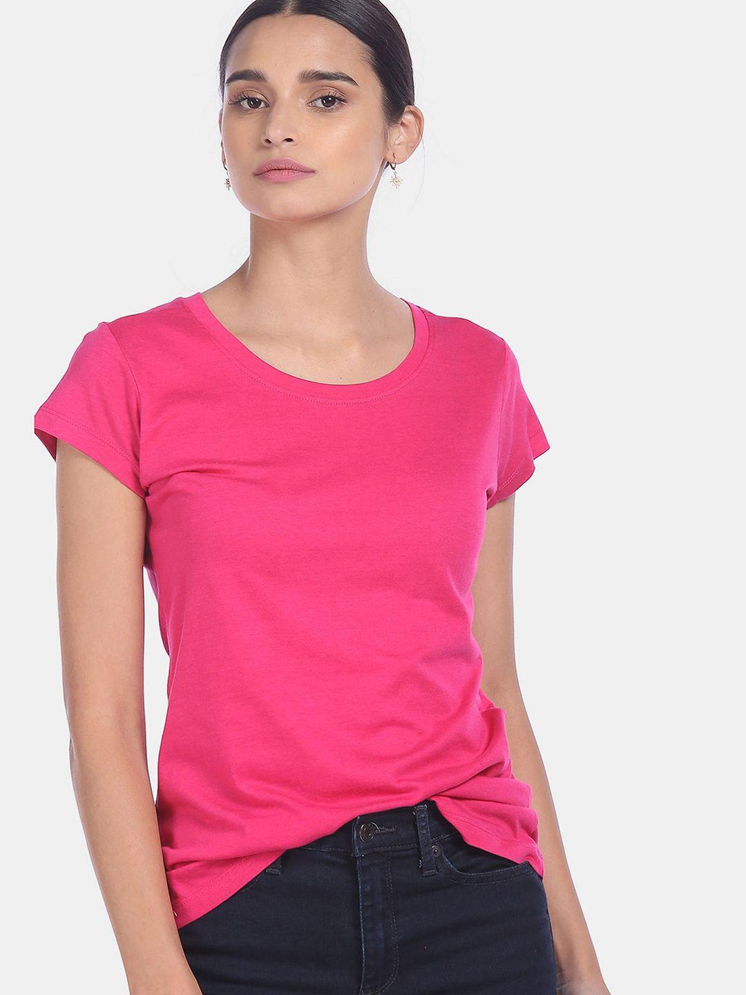 sugr women fuchsia pure cotton solid round neck t-shirt