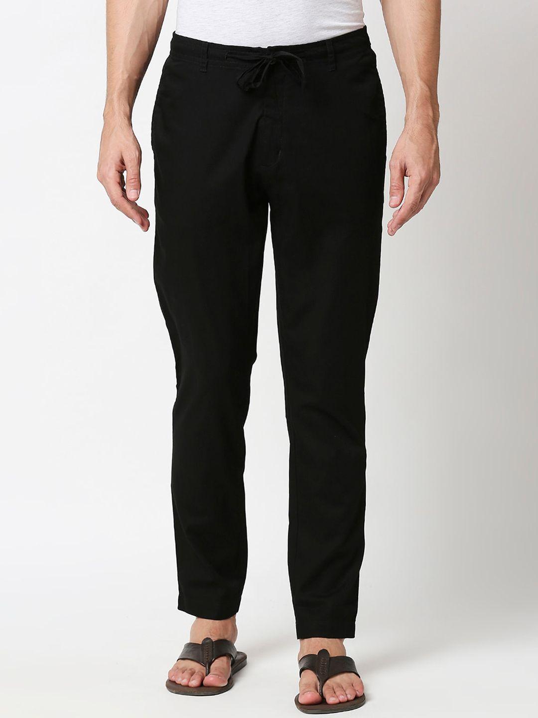 bewakoof men black trousers