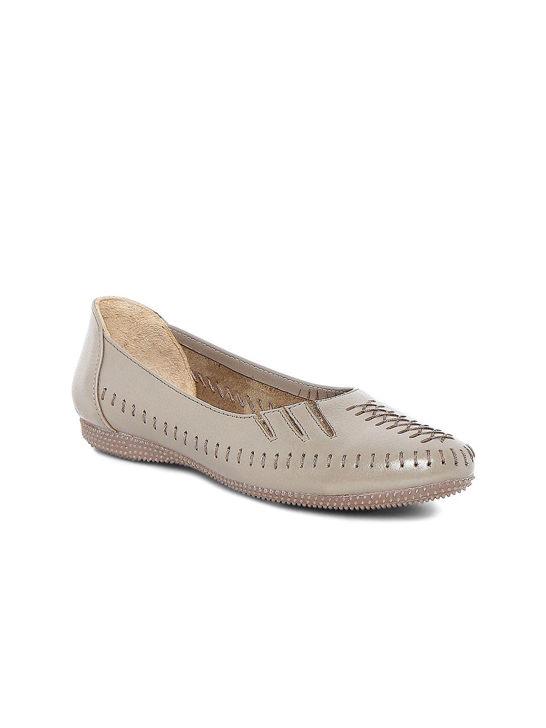 catwalk women taupe solid ballerinas