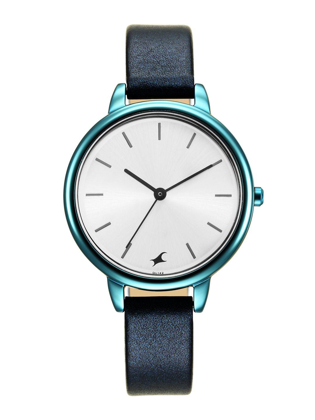 fastrack women silver-toned brass dial & blue leather straps analogue watch 6234ql01