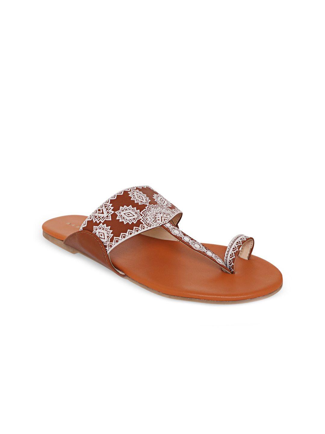 kanvas women tan embellished leather ethnic one toe flats