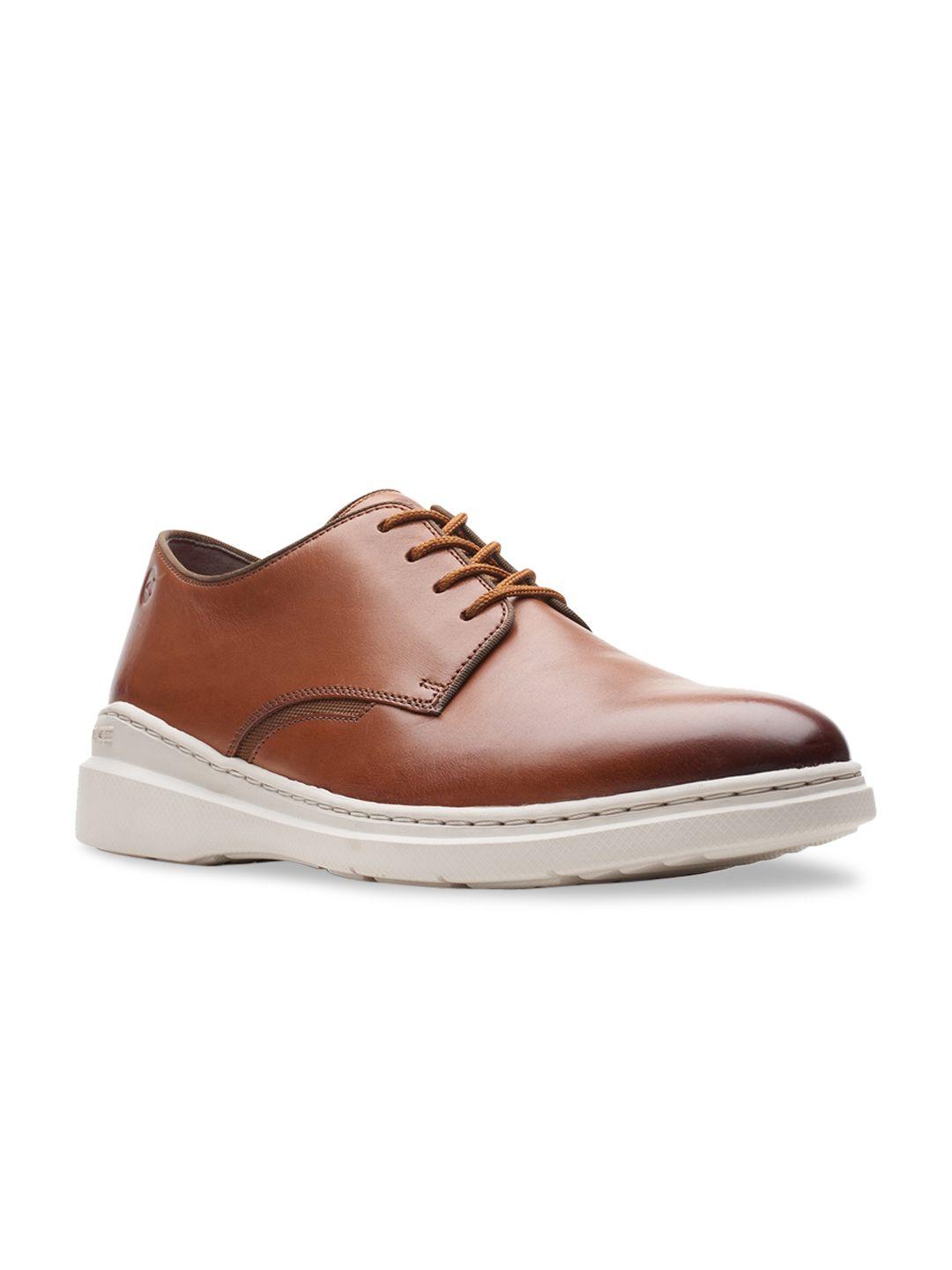 clarks men tan leather sneakers