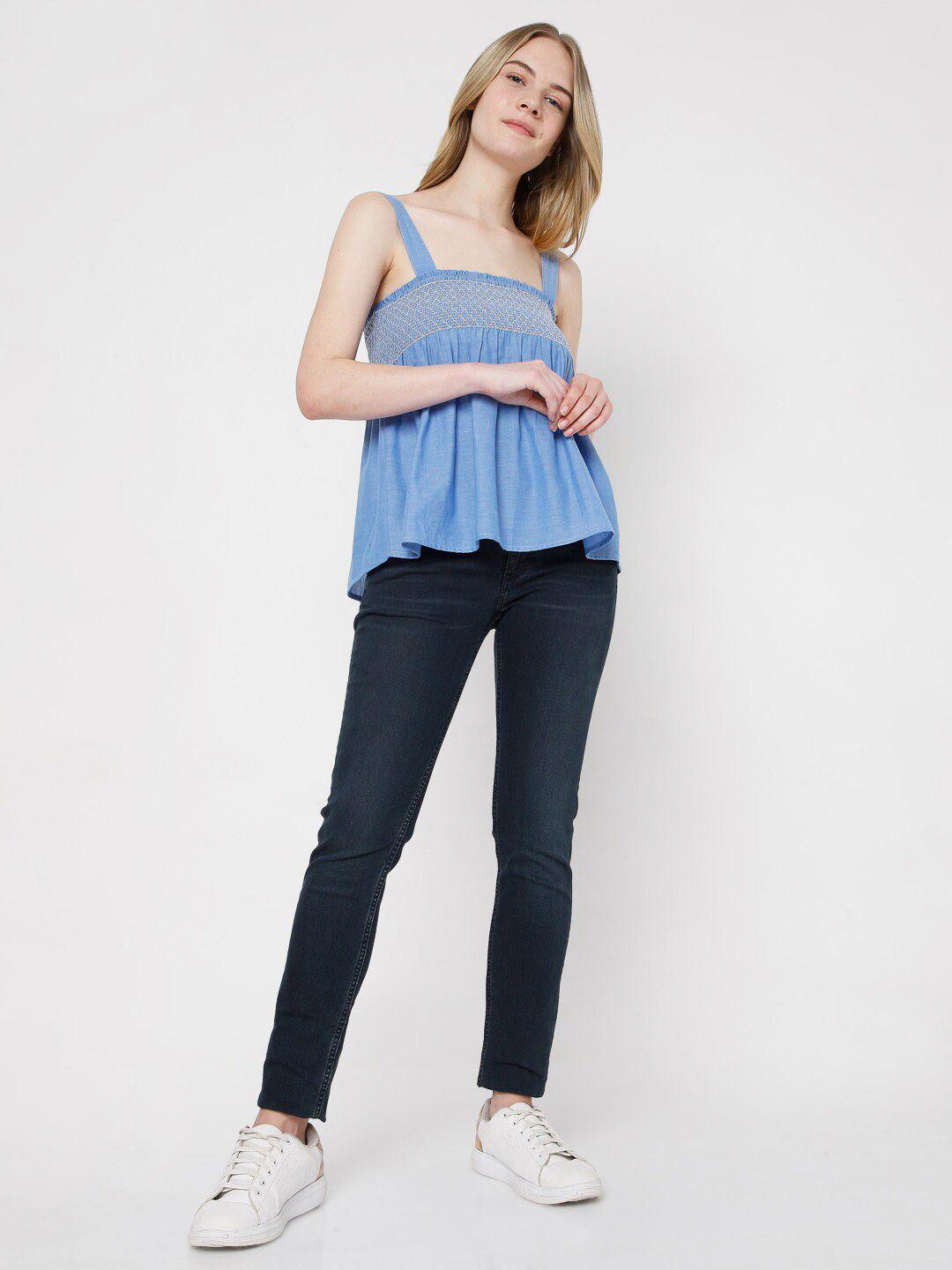 vero moda blue smocked crop top