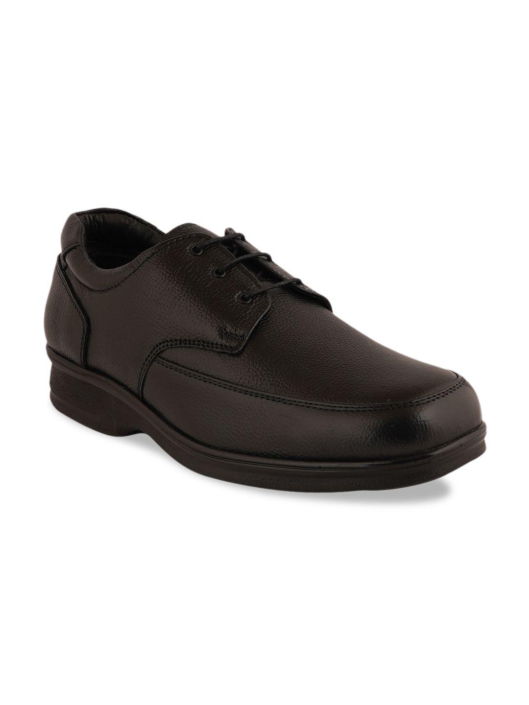 pelle albero men black solid derbys