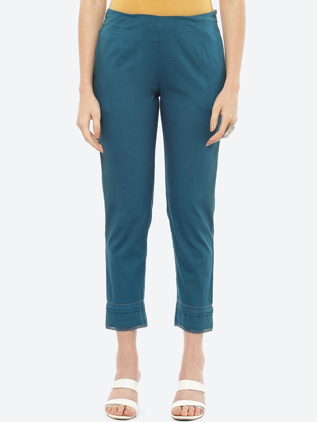 rangriti women teal green slim fit cropped cotton cigarette trousers