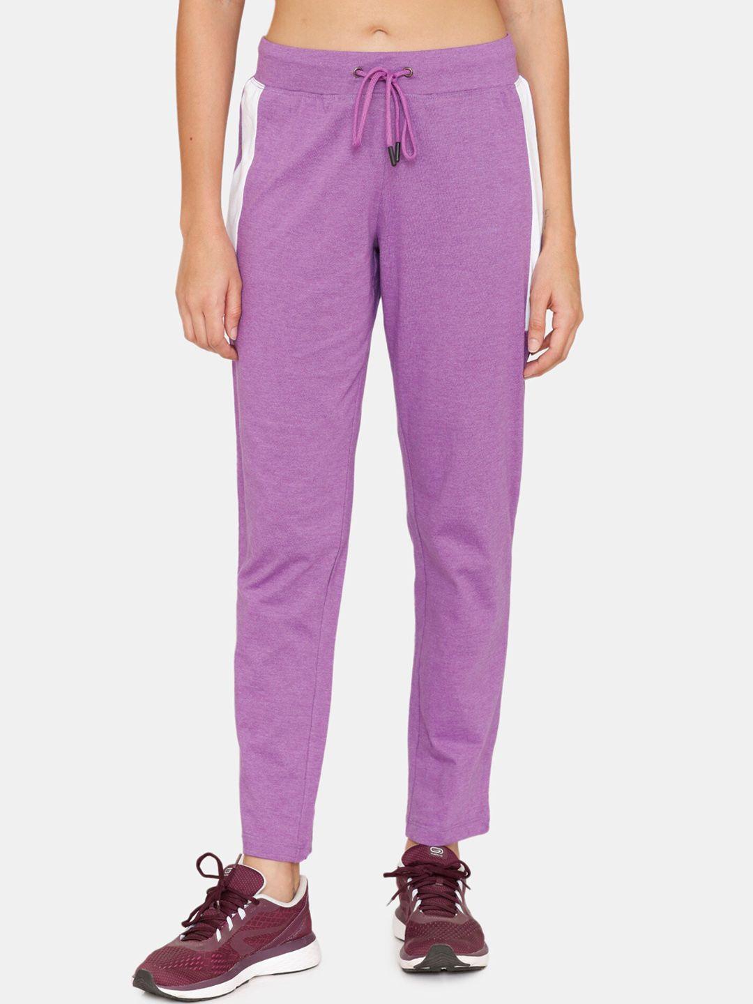 rosaline by zivame women purple solid cotton track pant