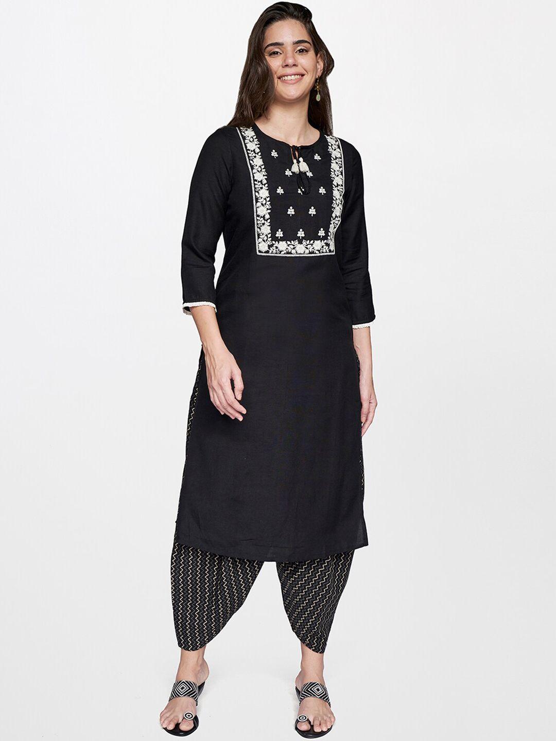 itse women black yoke design thread work kurta