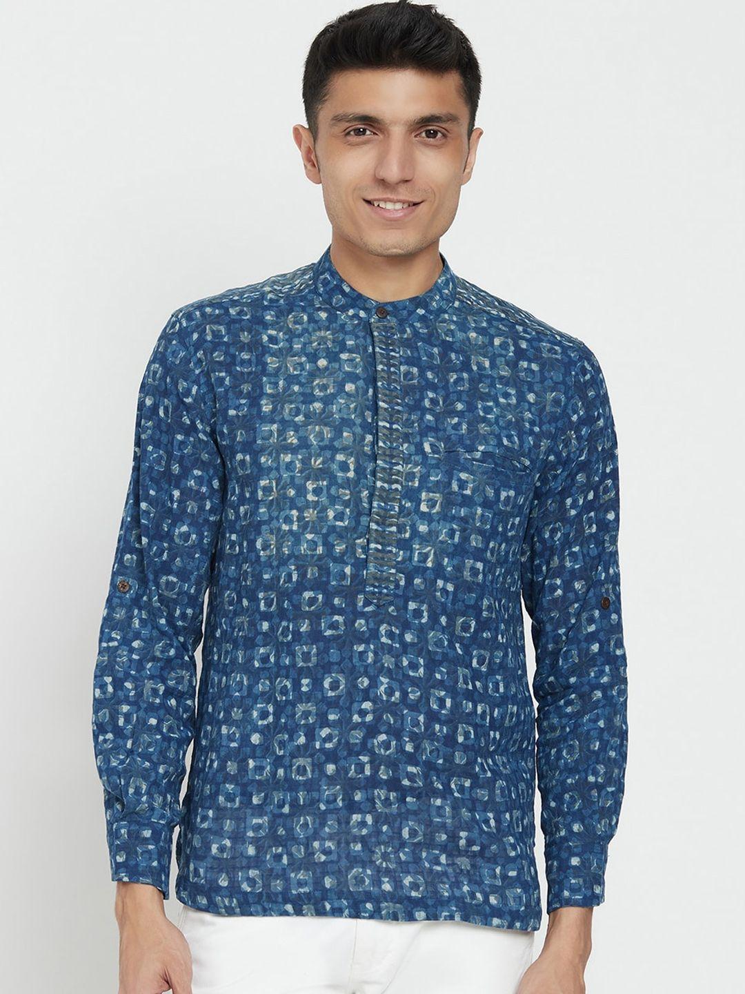 fabindia men blue & white geometric printed dobby kurta