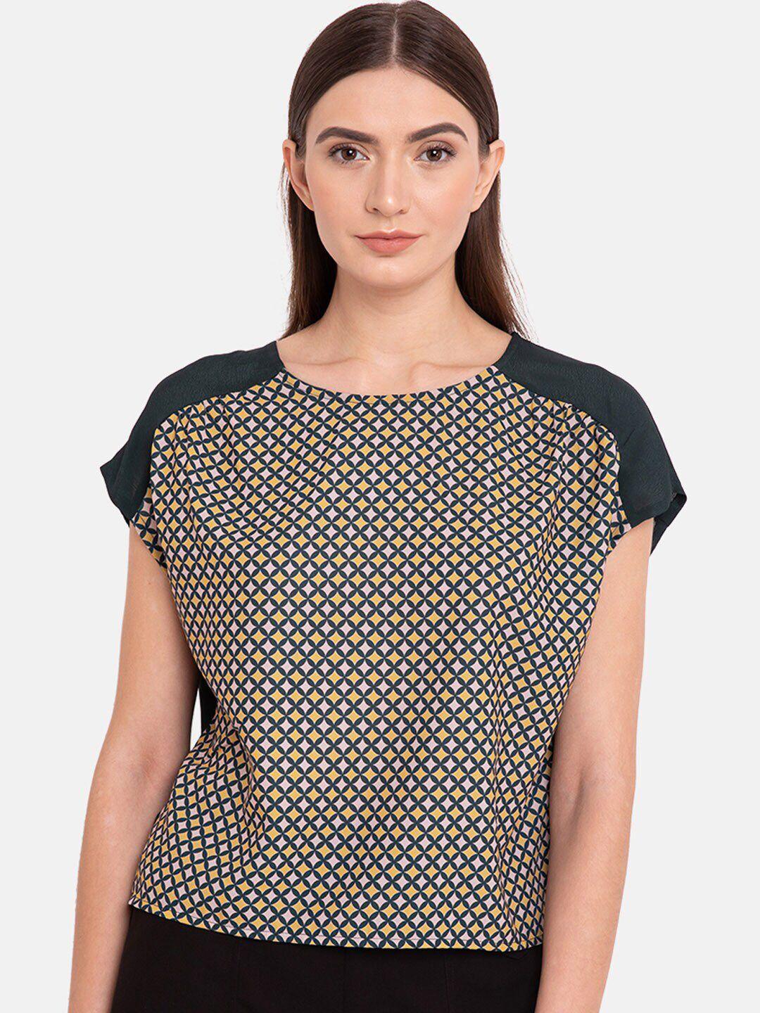 kazo green geometric print extended sleeves top