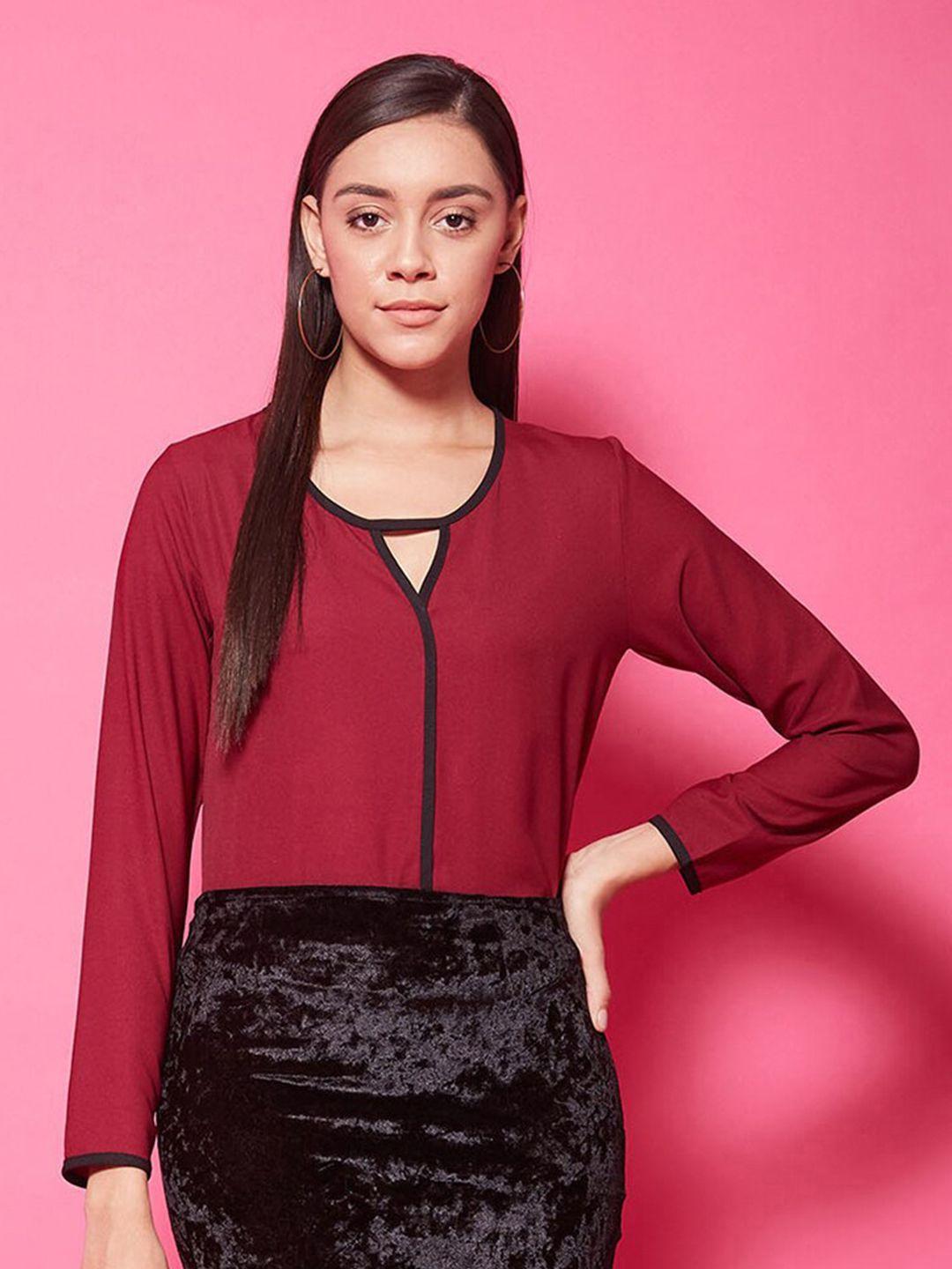 chimpaaanzee women maroon keyhole neck top