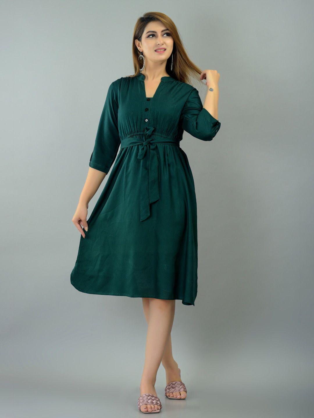 iqraar women green solid fit & flare dress