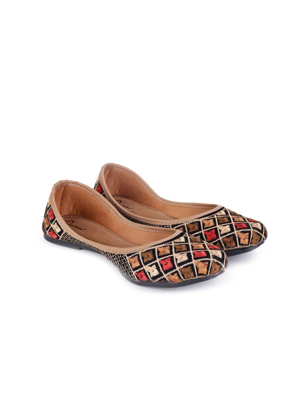 the desi dulhan women multicoloured printed leather ethnic bows flats