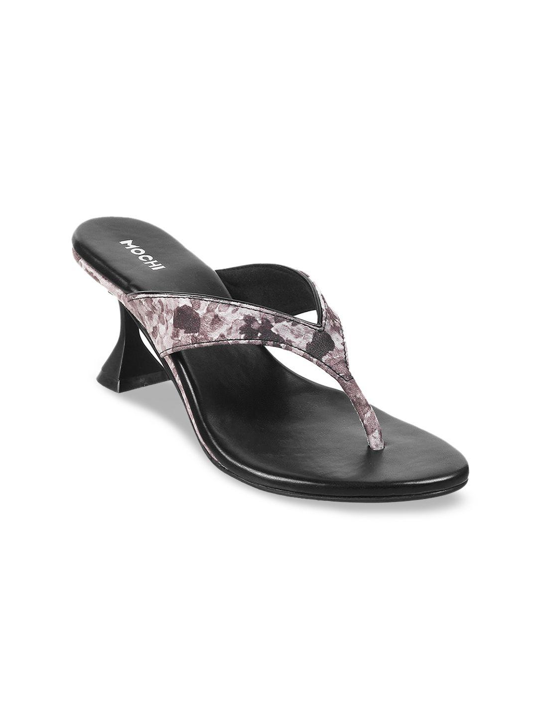 mochi black printed kitten sandals