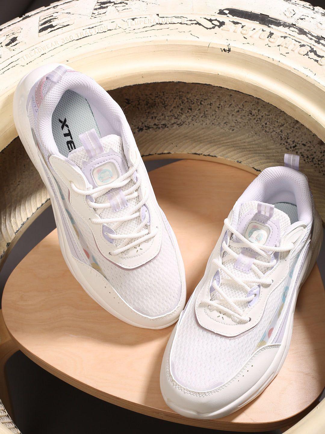 xtep women white colourblocked lace-up sneakers