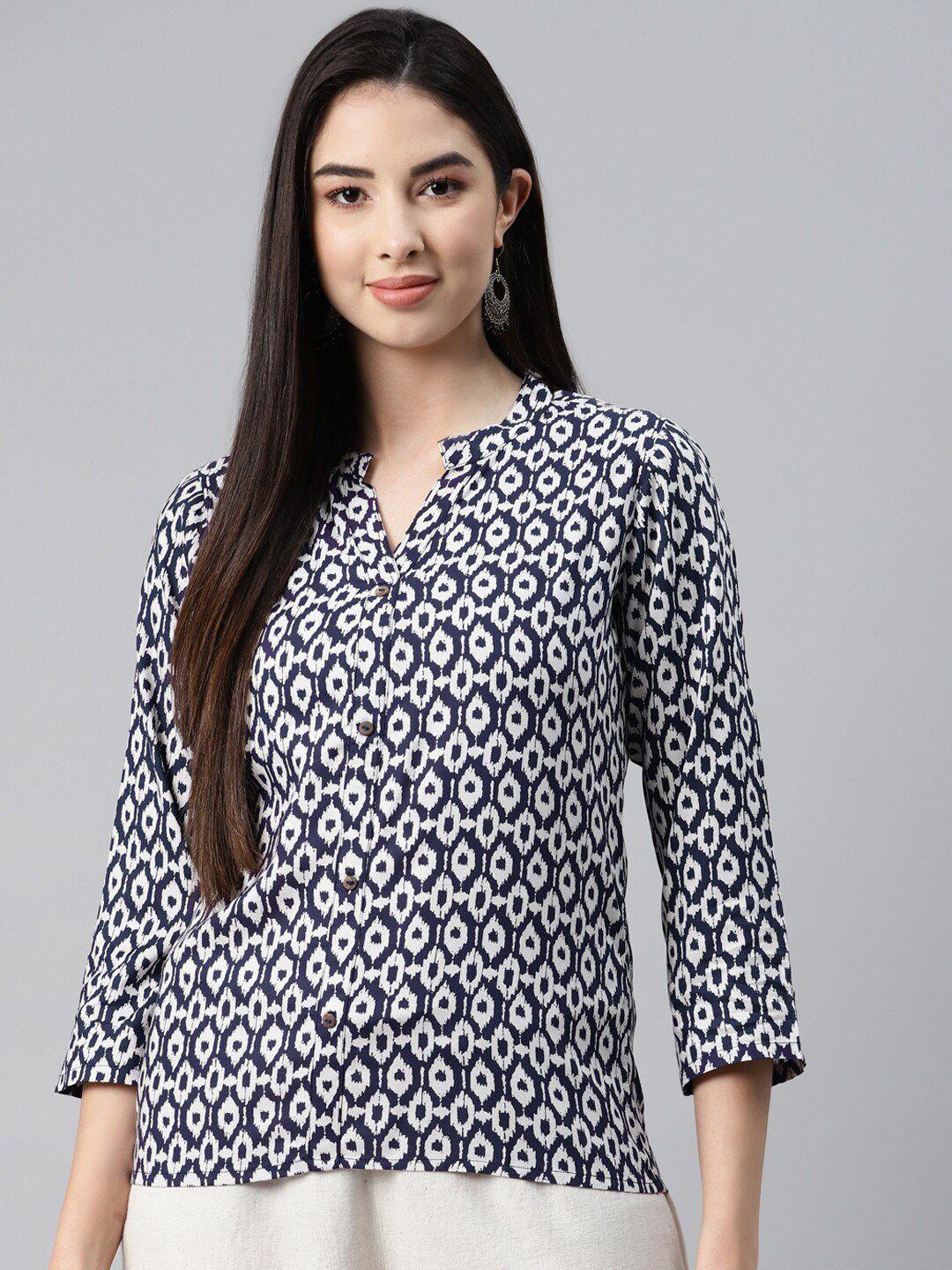 here&now women blue & white printed kurti