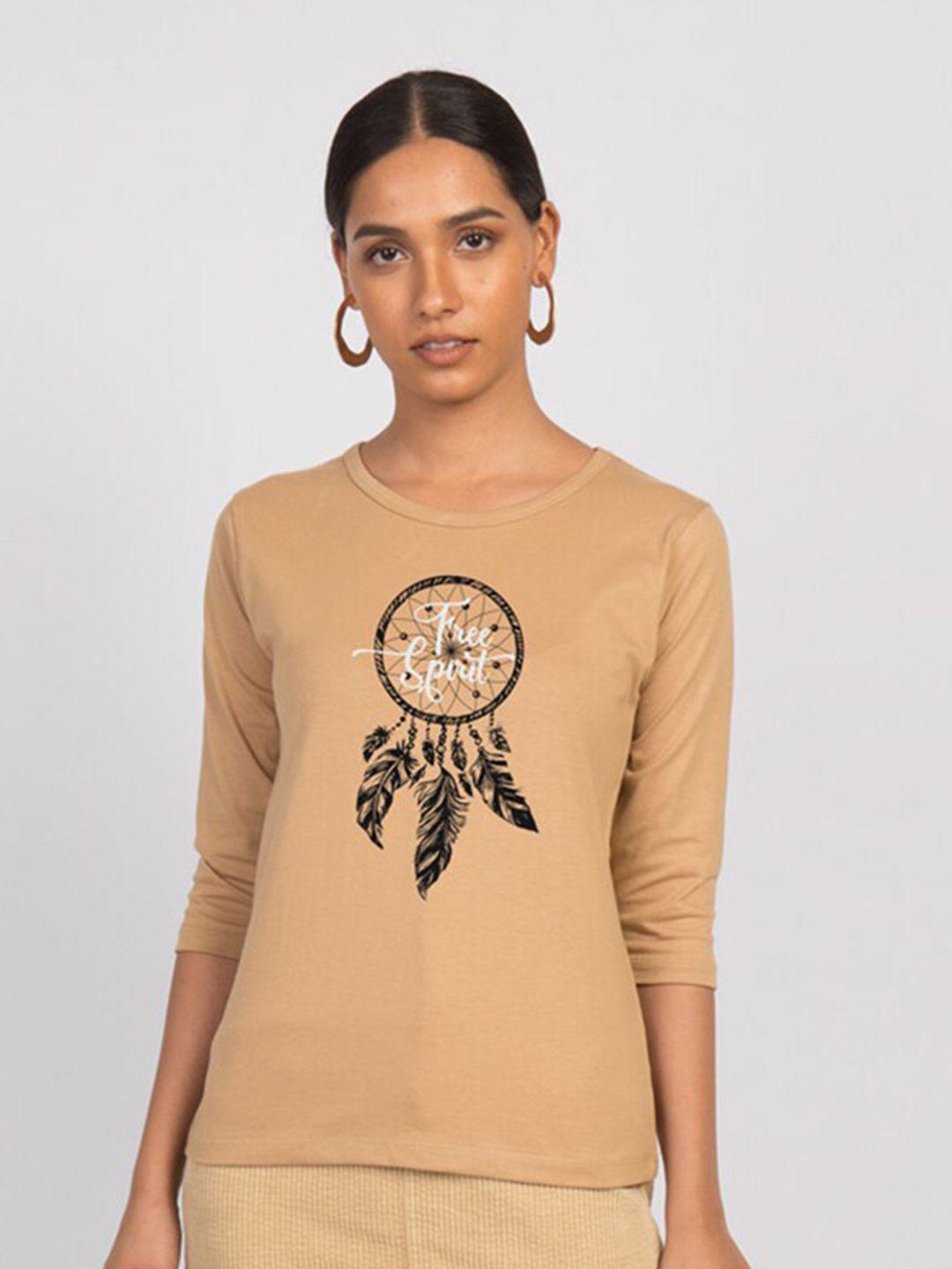 bewakoof women brown printed slim fit t-shirt