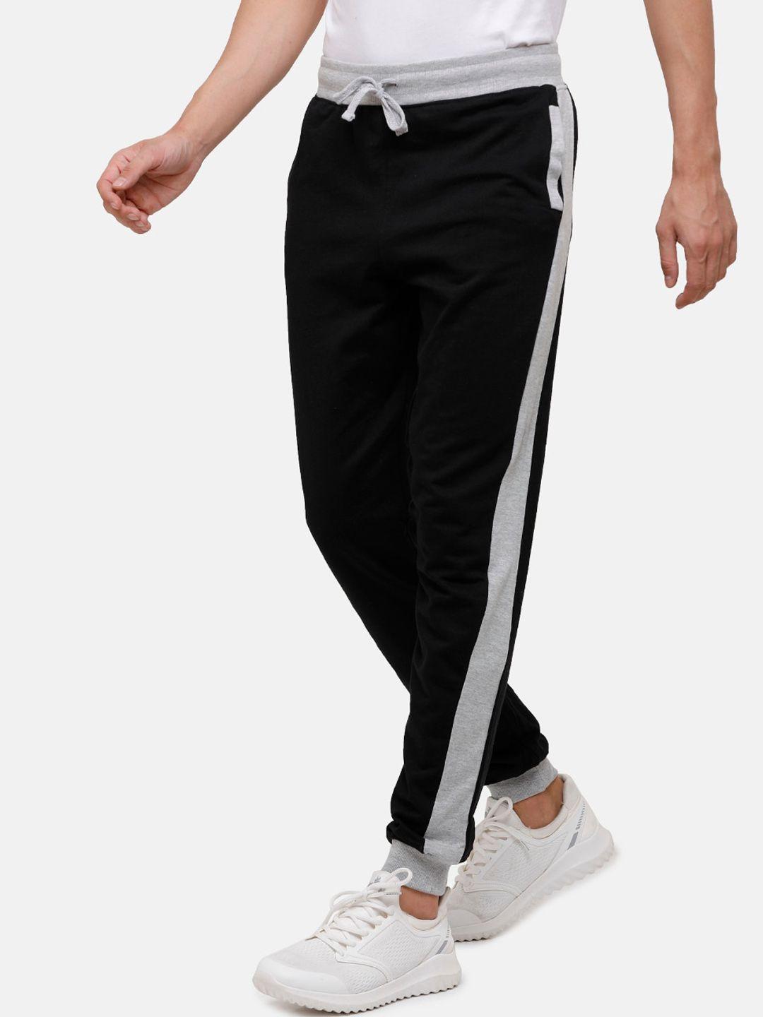 madsto men black solid cotton joggers