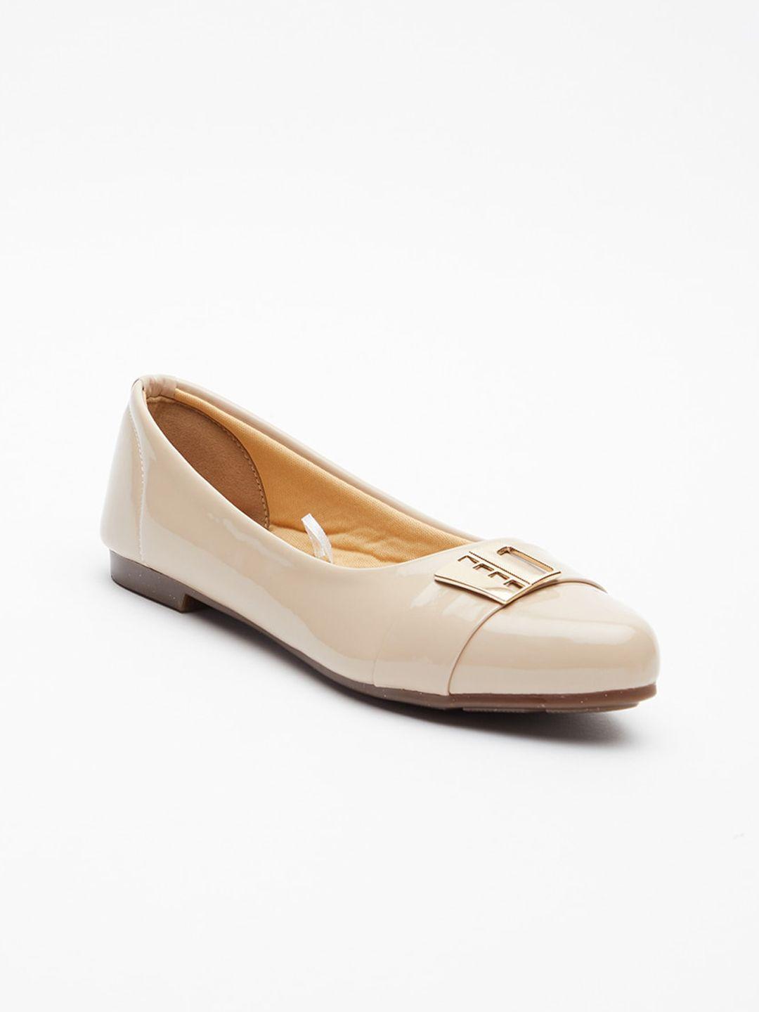 tokyo talkies women embellished ballerinas flats