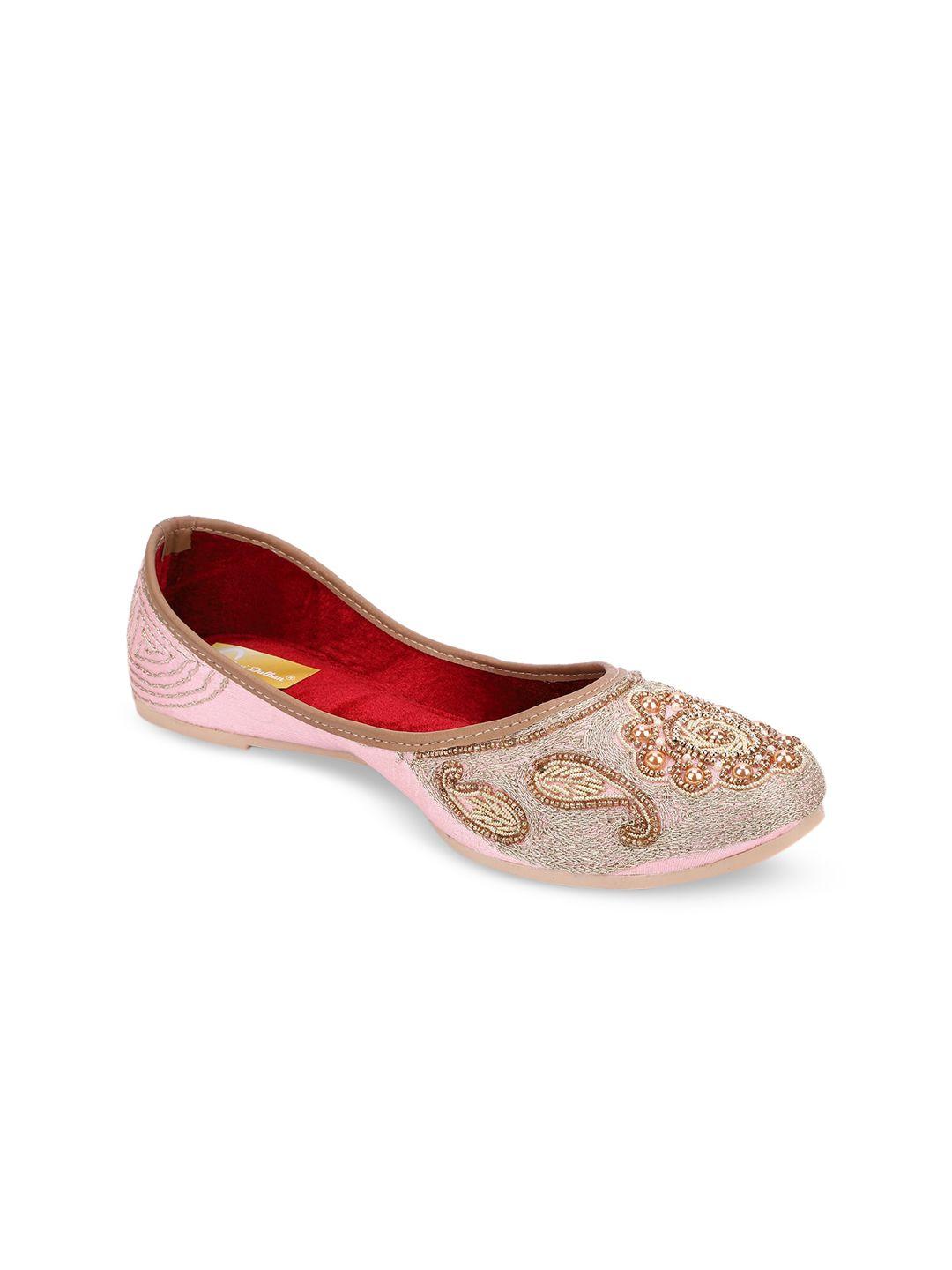 the desi dulhan women pink embellished mojaris flats