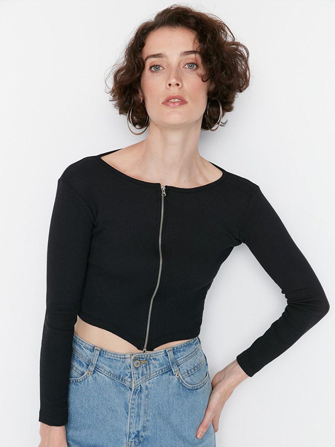 trendyol women solid boat neck long sleeves crop top