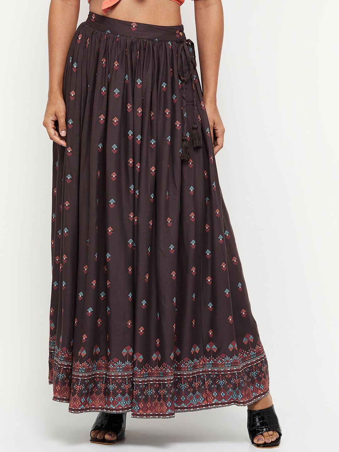 max women brown printed flared maxi skirt