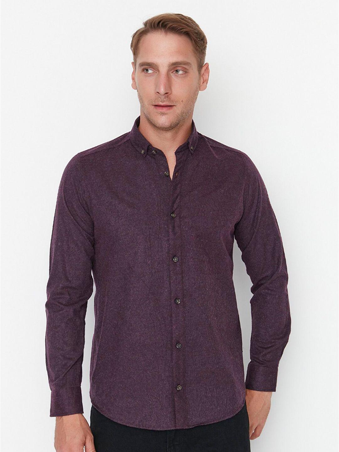 trendyol men maroon solid casual shirt