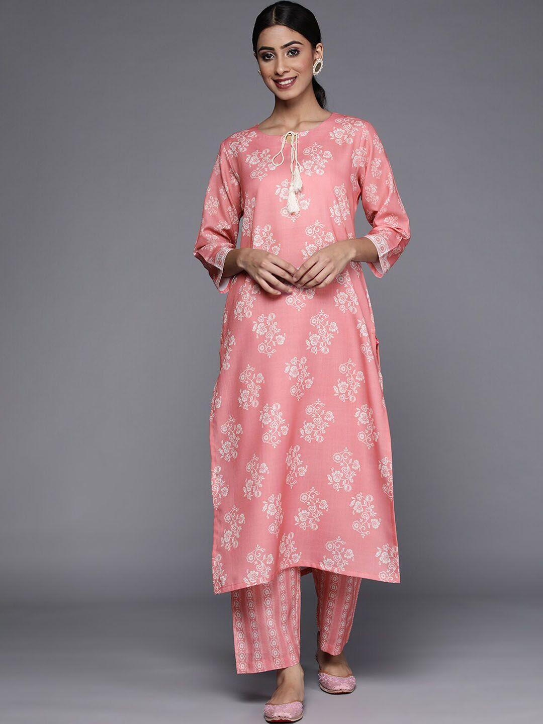 varanga woman digital printed winter kurta & printed straight trouser