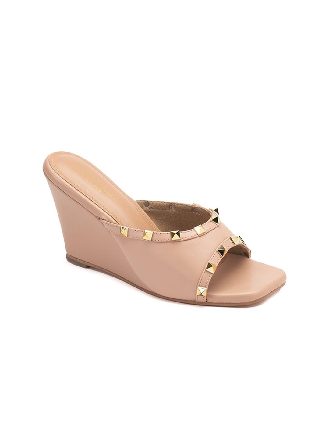 heel & buckle london cream-coloured party wedge sandals