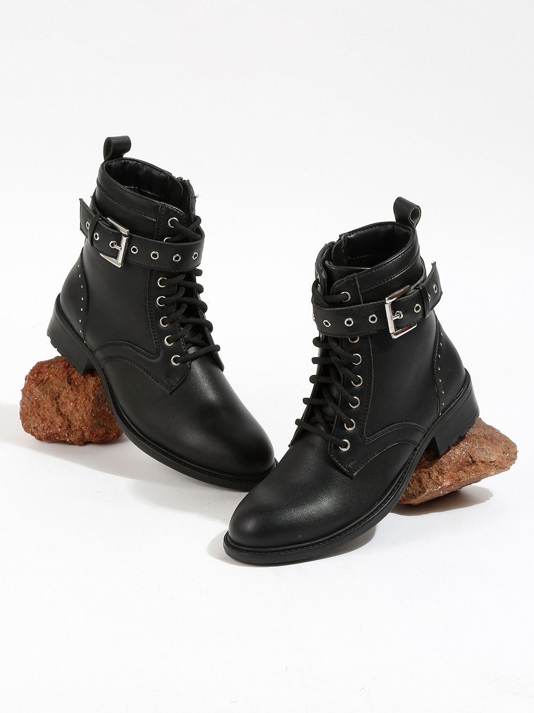 roadster women black solid winter boots