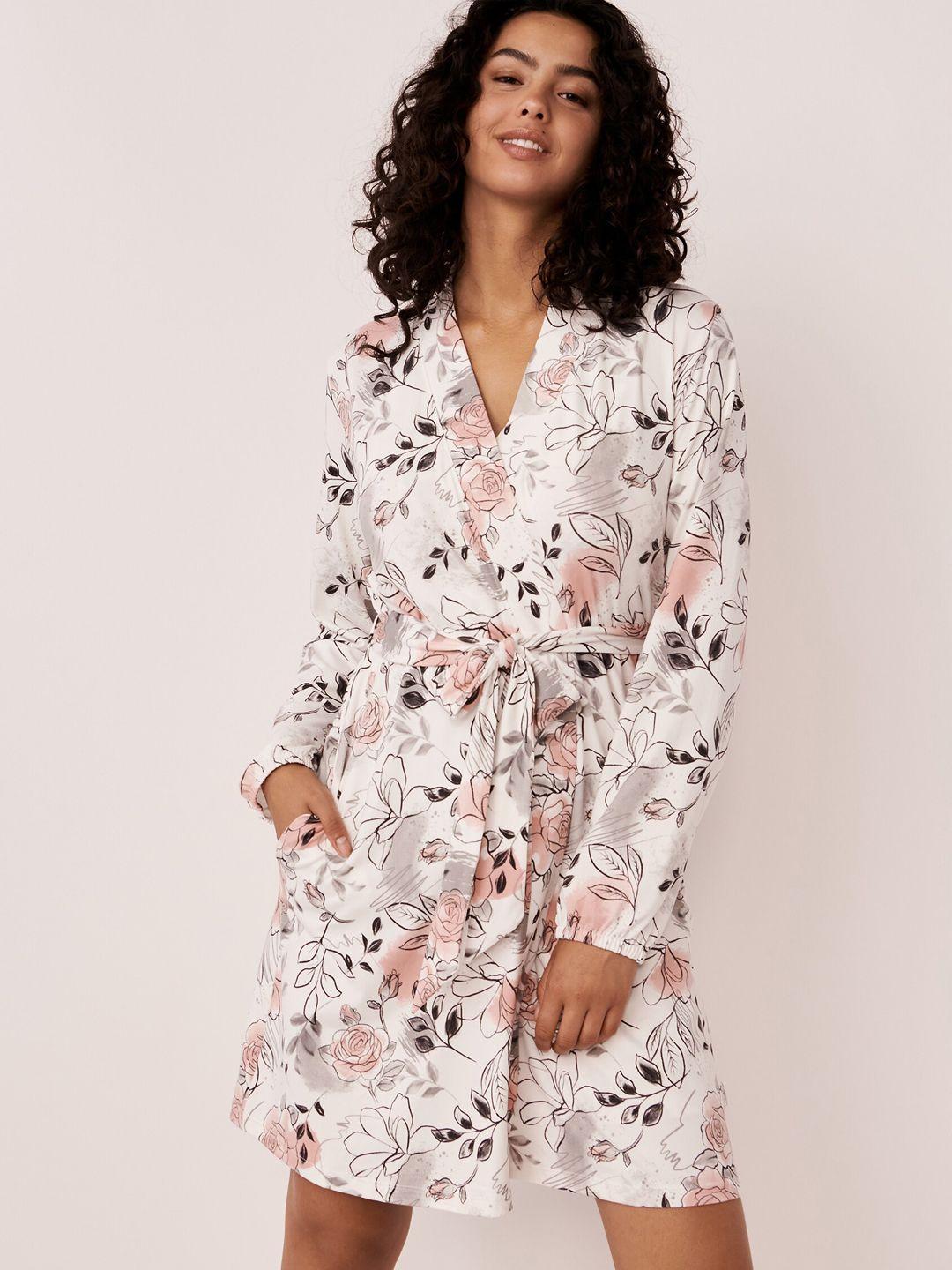 la vie en rose women white printed robe