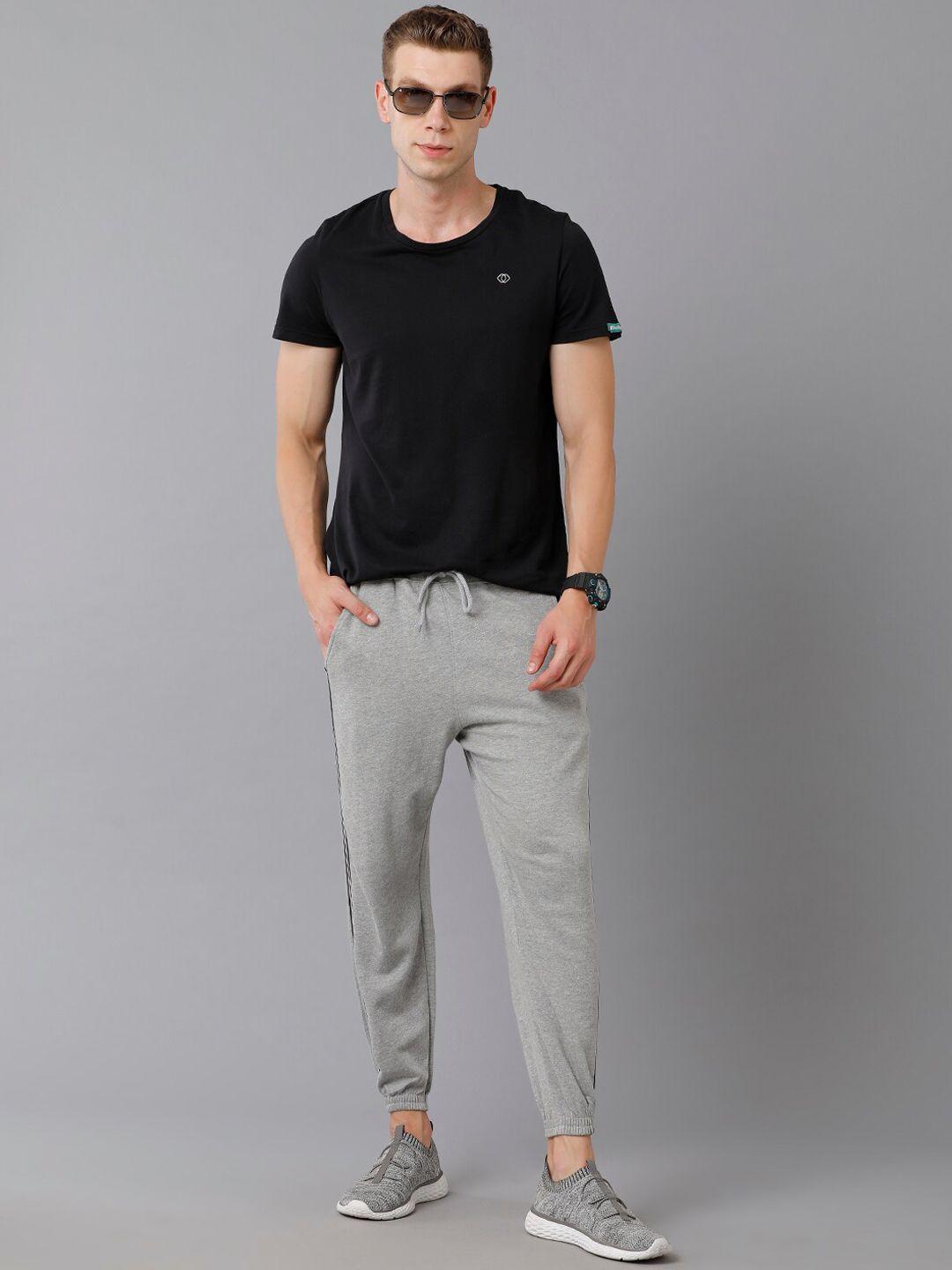 madsto men grey solid cotton joggers